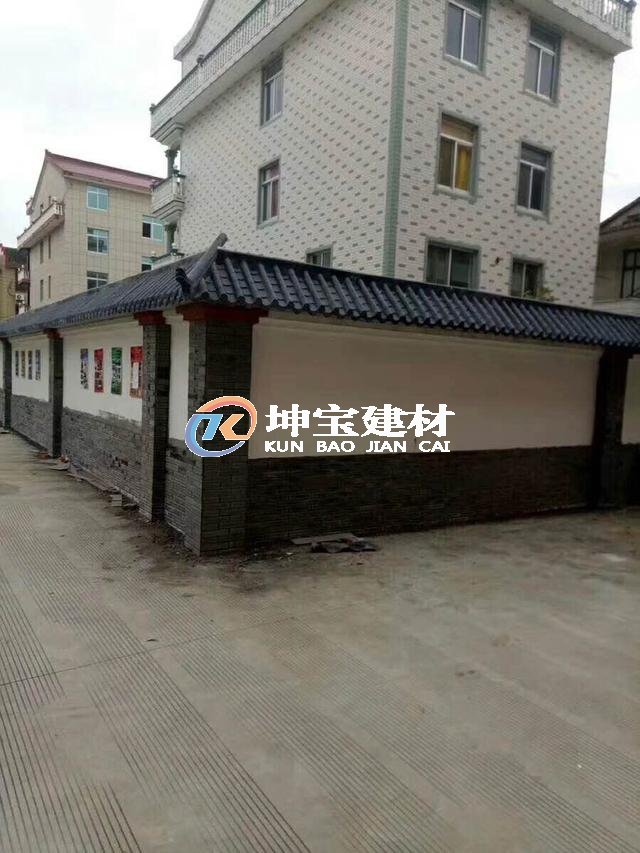 輕質(zhì)仿古一體瓦讓火鍋店門庭裝飾更加簡單方便快捷
